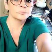 Profesor de Lengua Castellana y Literatura imparte clases a niño de todas las edades